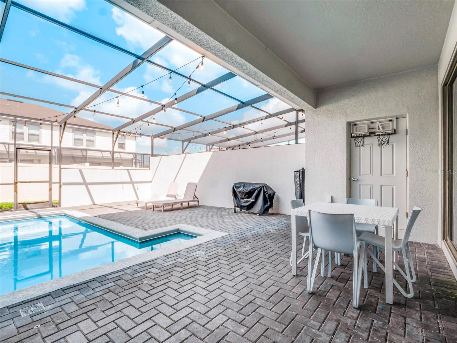 2432 TANGIER DR