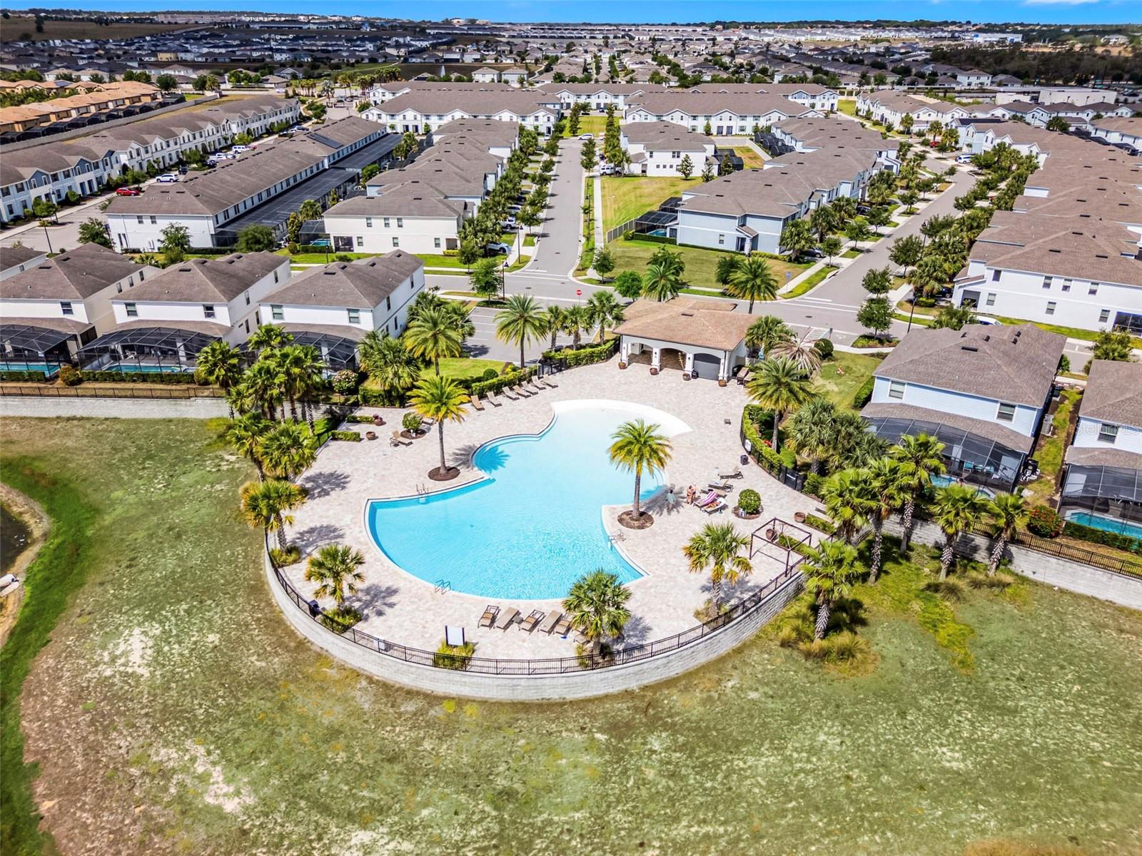 2432 TANGIER DR