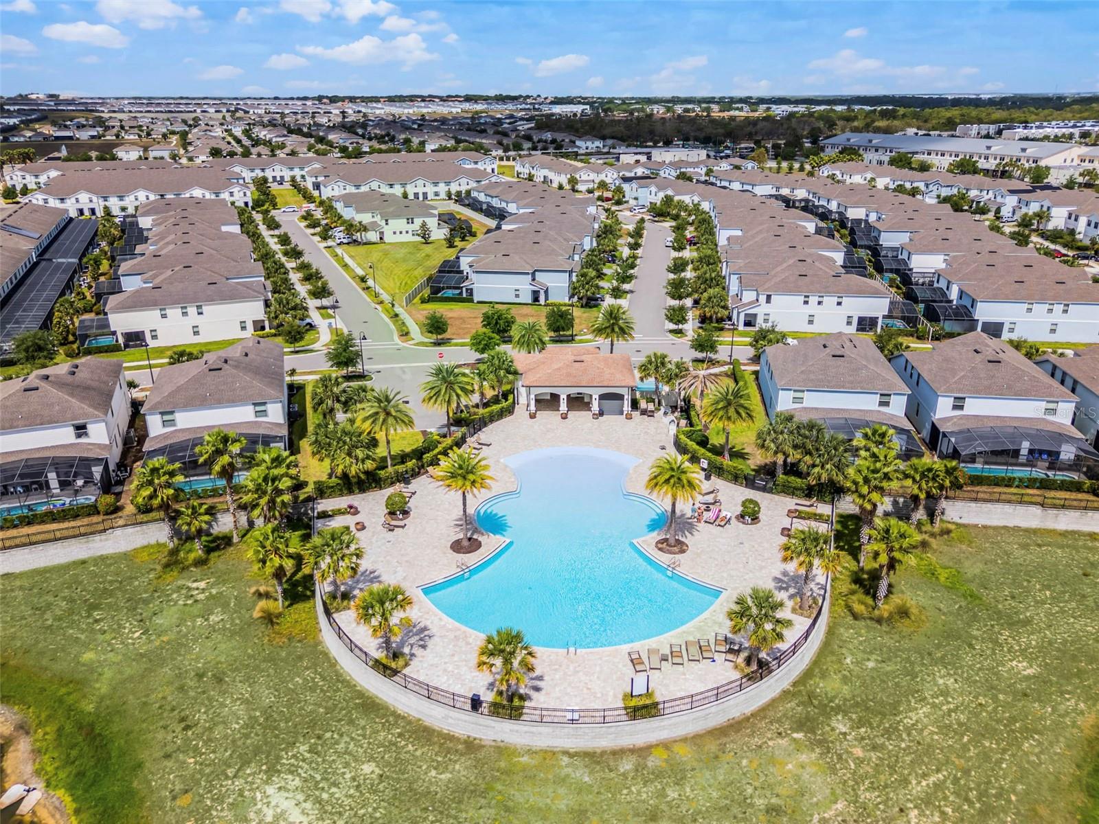 2432 TANGIER DR