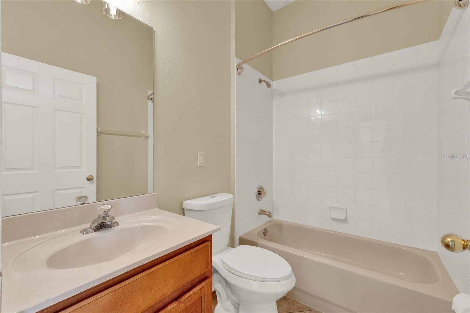 1757 CHERRY RIDGE DR