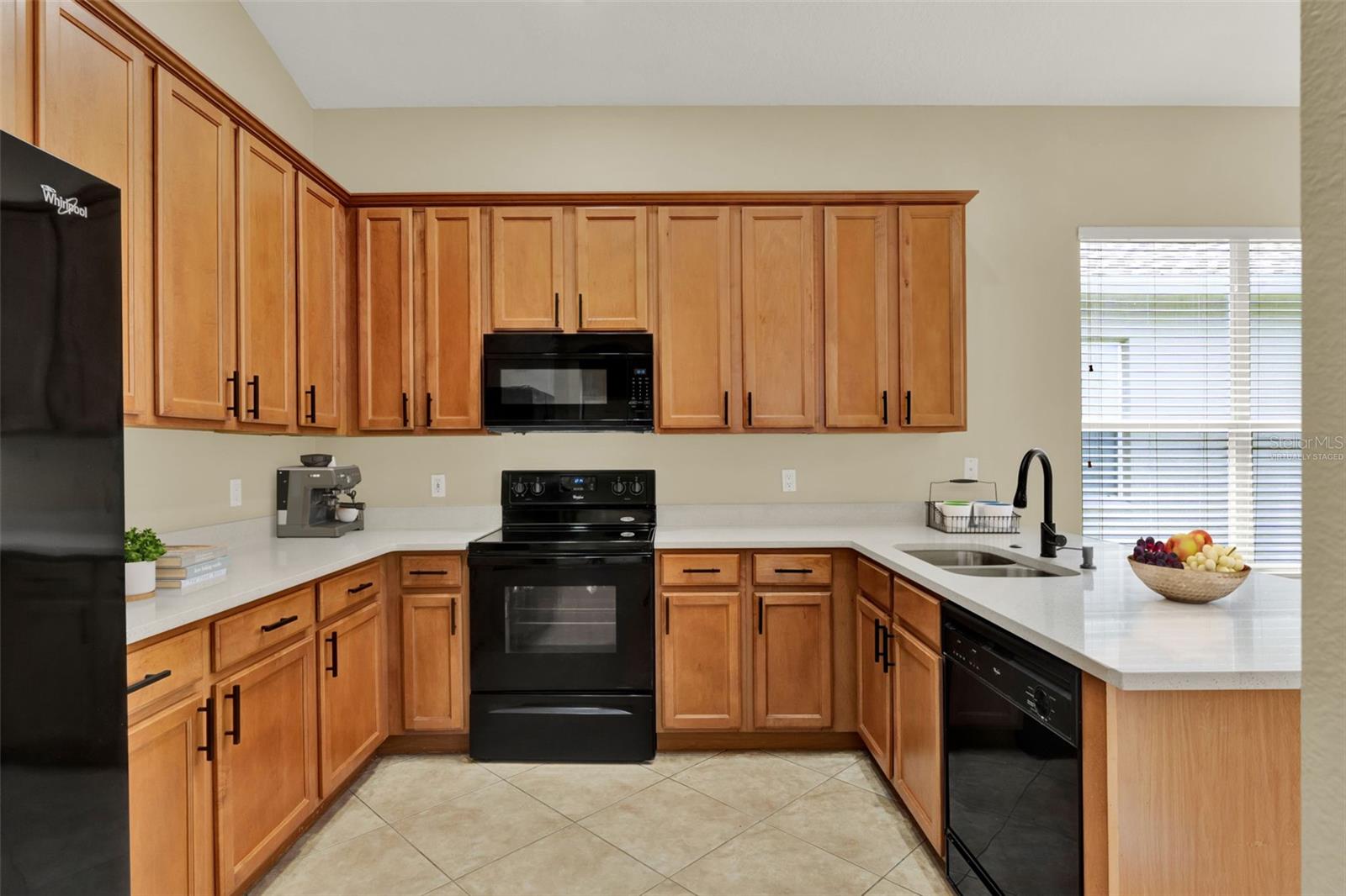 1757 CHERRY RIDGE DR