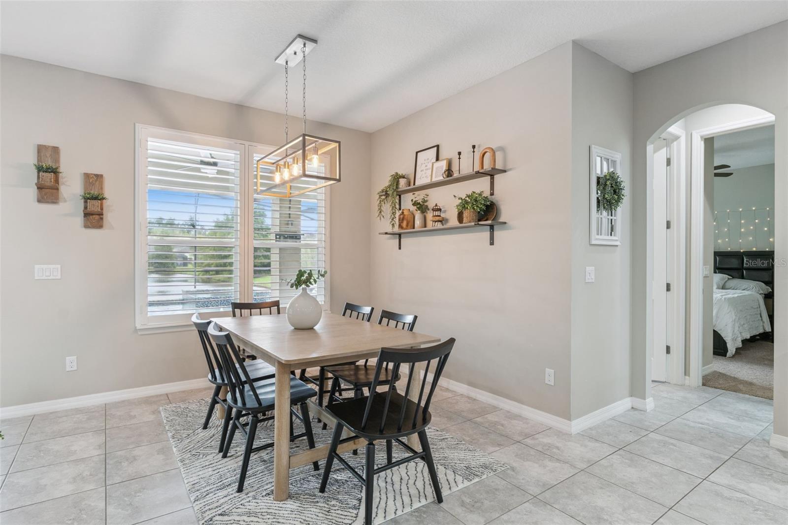 1207 FIELDSTONE CIR