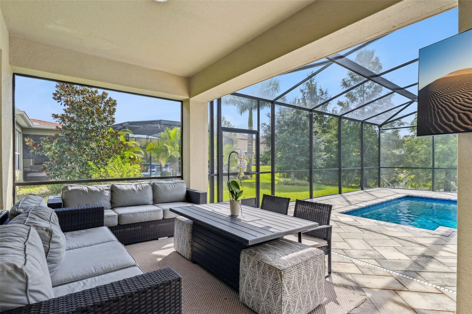 1207 FIELDSTONE CIR