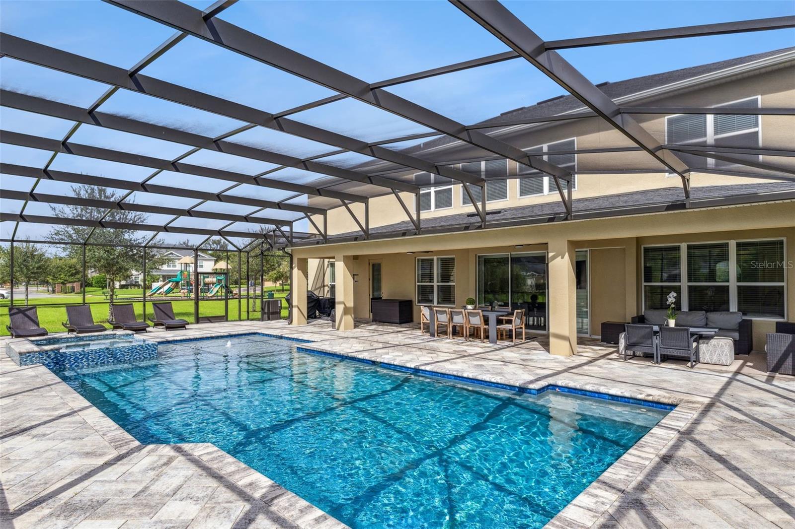 1207 FIELDSTONE CIR
