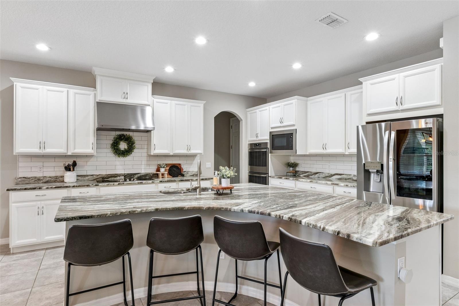 1207 FIELDSTONE CIR