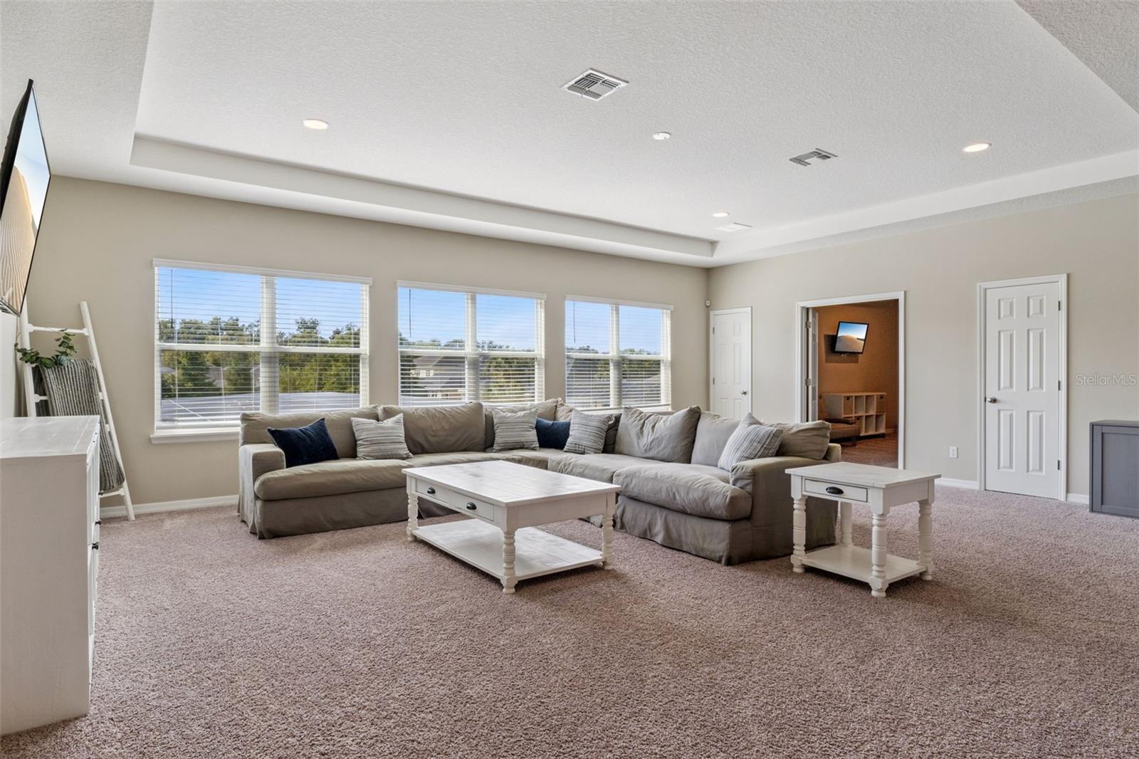 1207 FIELDSTONE CIR