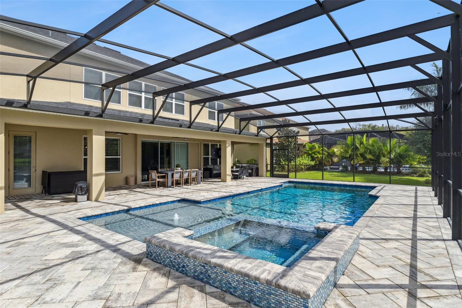 1207 FIELDSTONE CIR