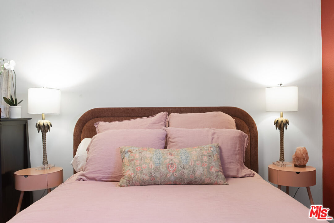 625 N Flores St Unit: 307