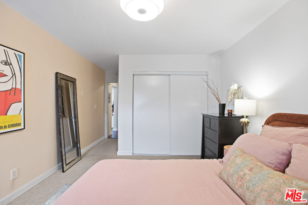 625 N Flores St Unit: 307