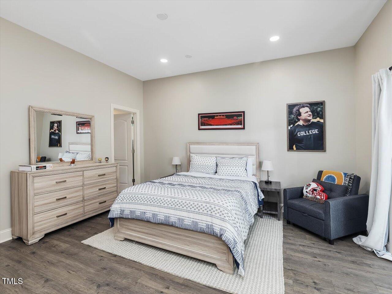 6824 Wood Forest Drive