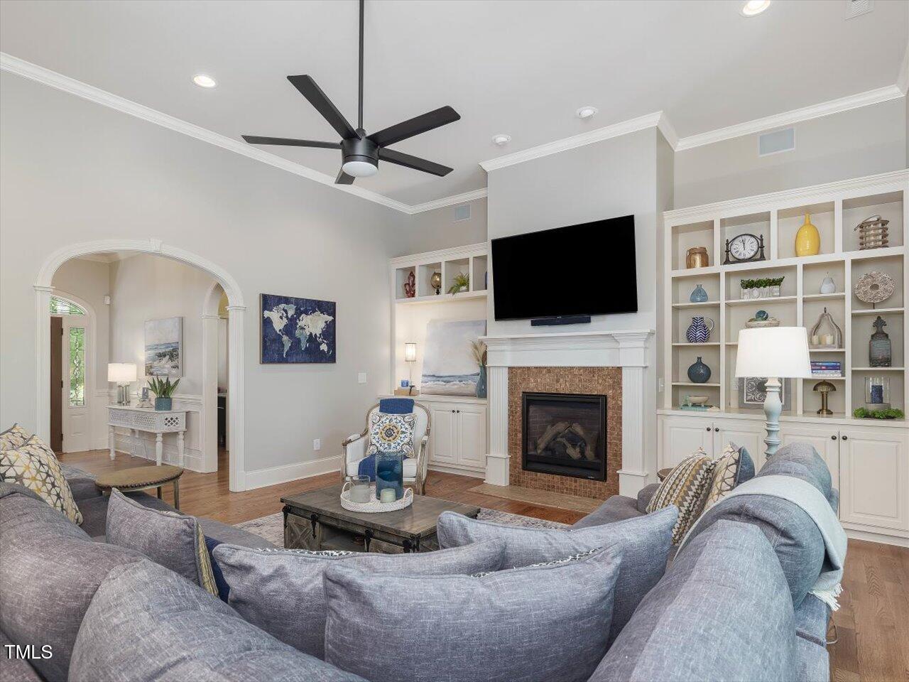 6824 Wood Forest Drive