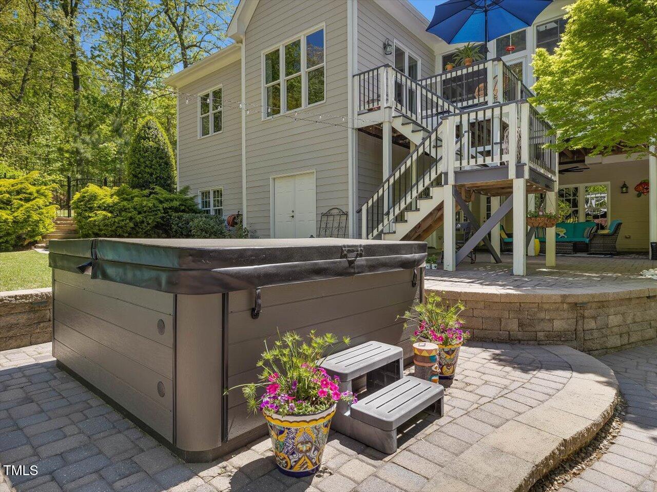 6824 Wood Forest Drive