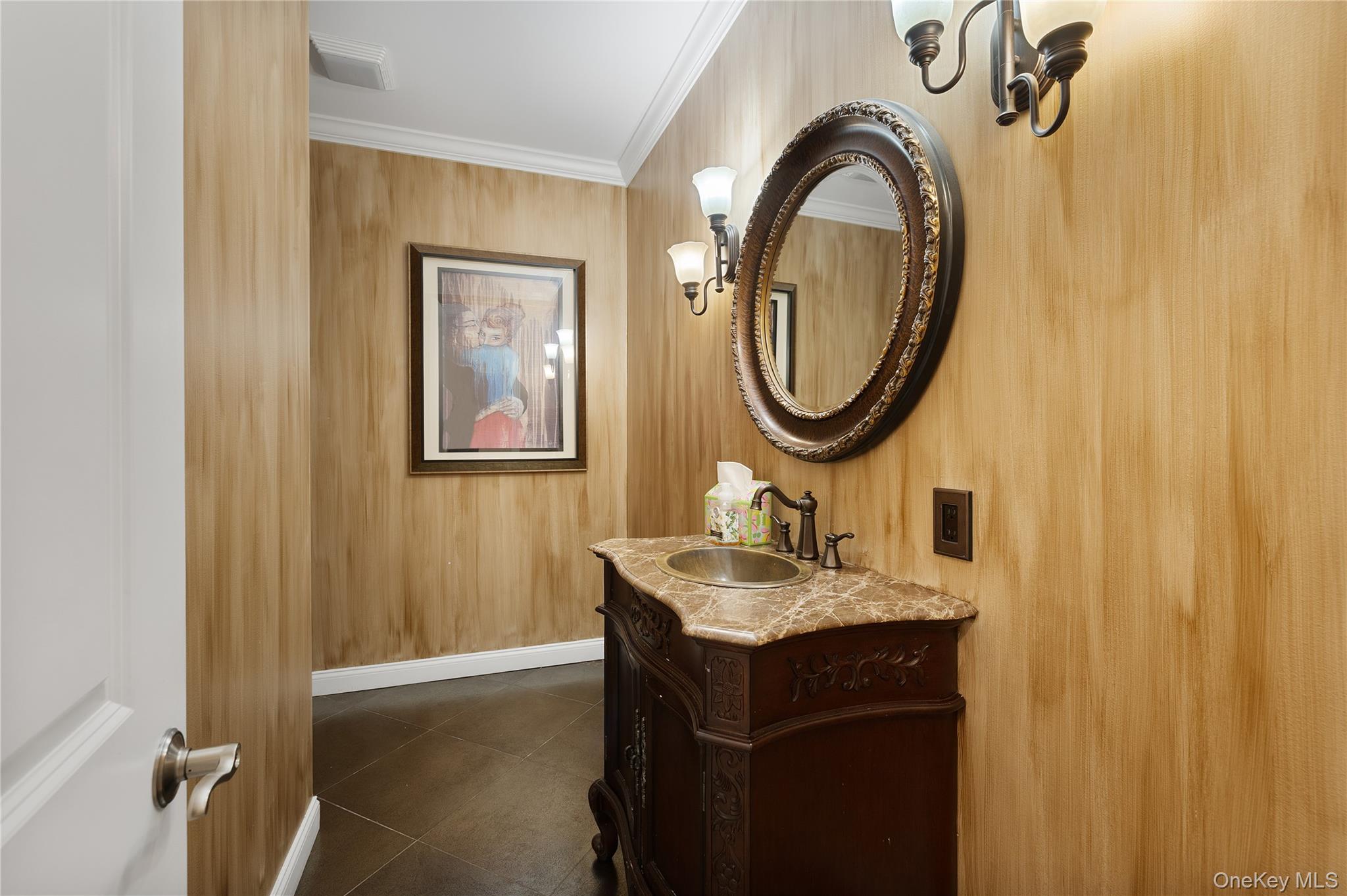 65 W Bayberry Road