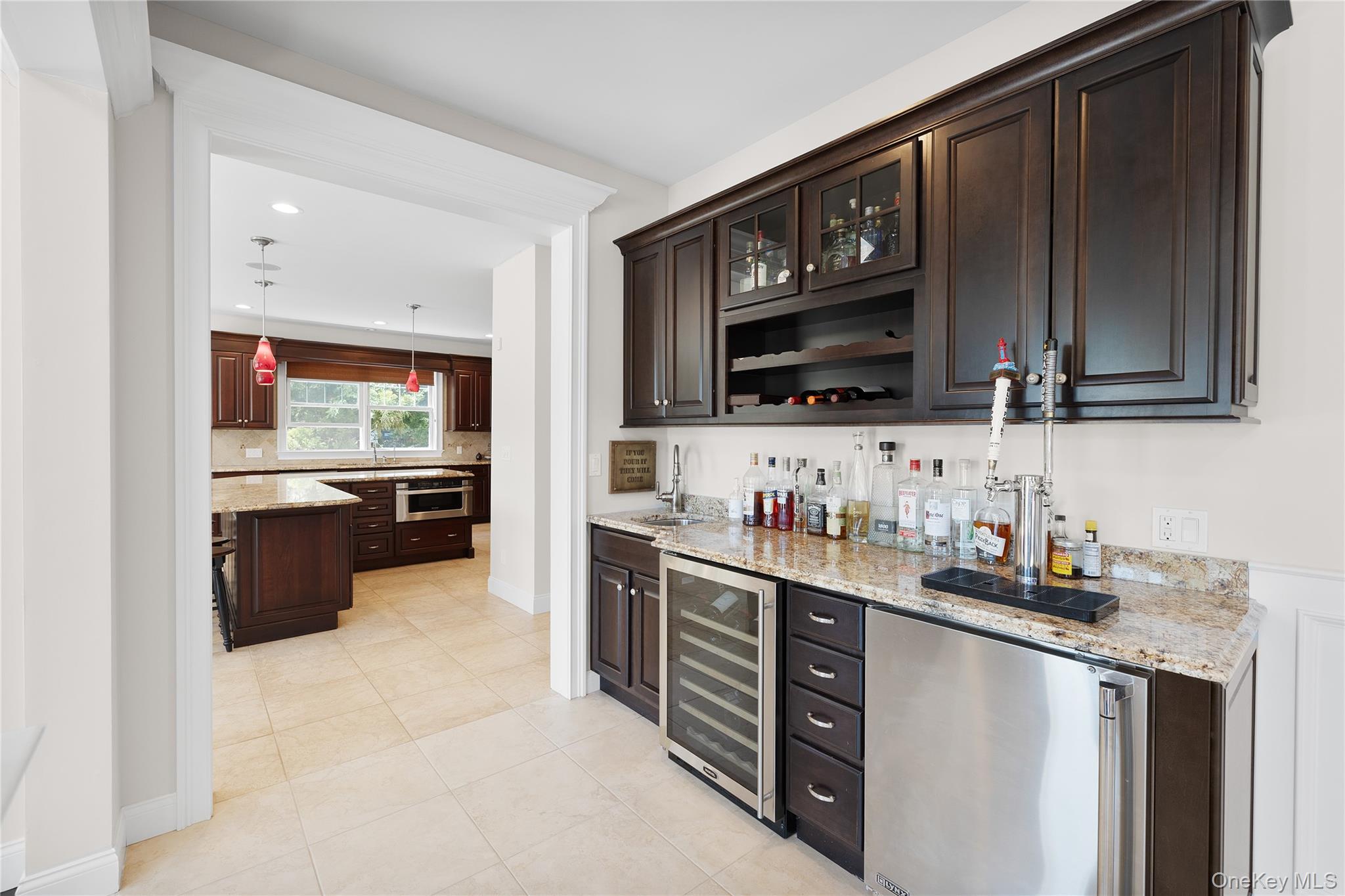 65 W Bayberry Road