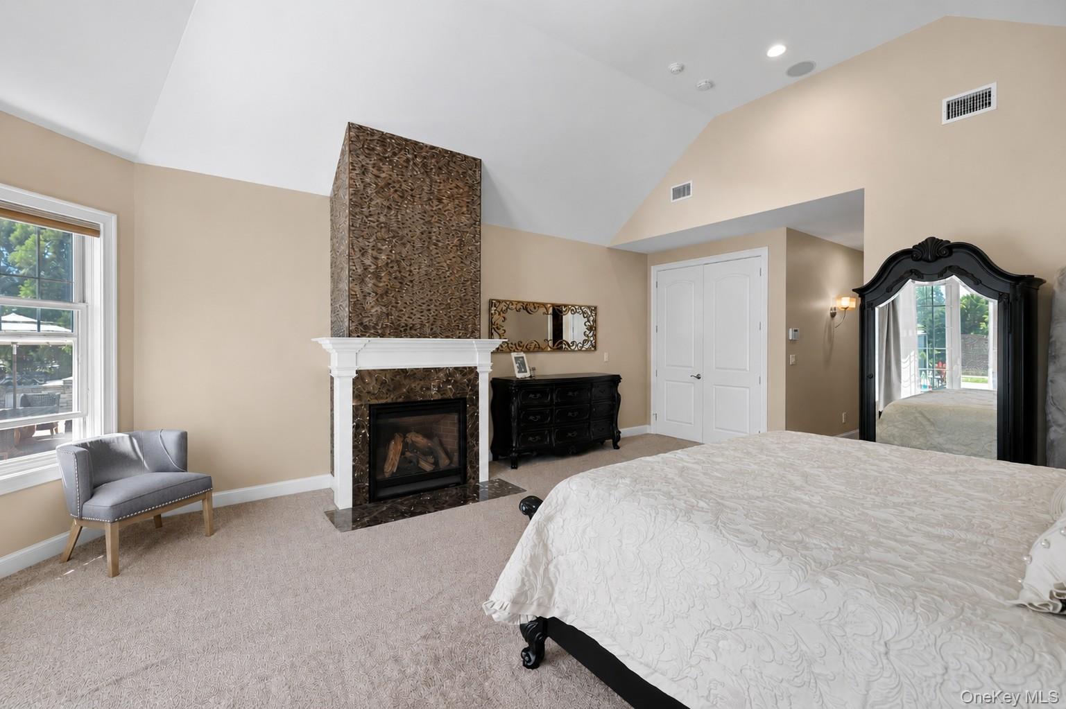 65 W Bayberry Road