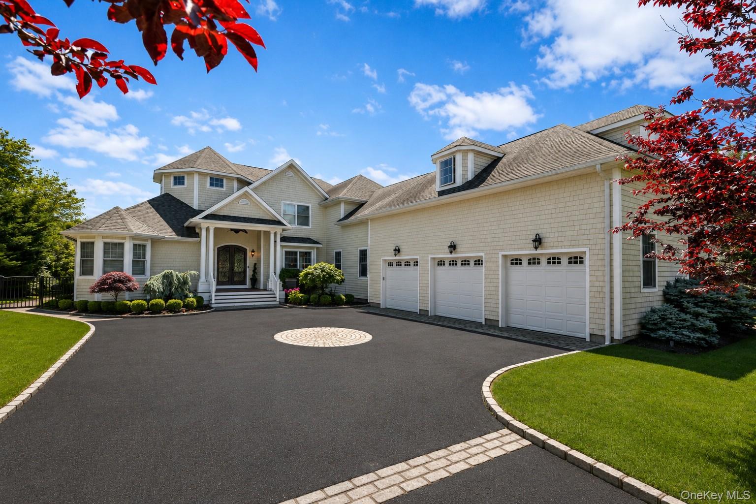 65 W Bayberry Road
