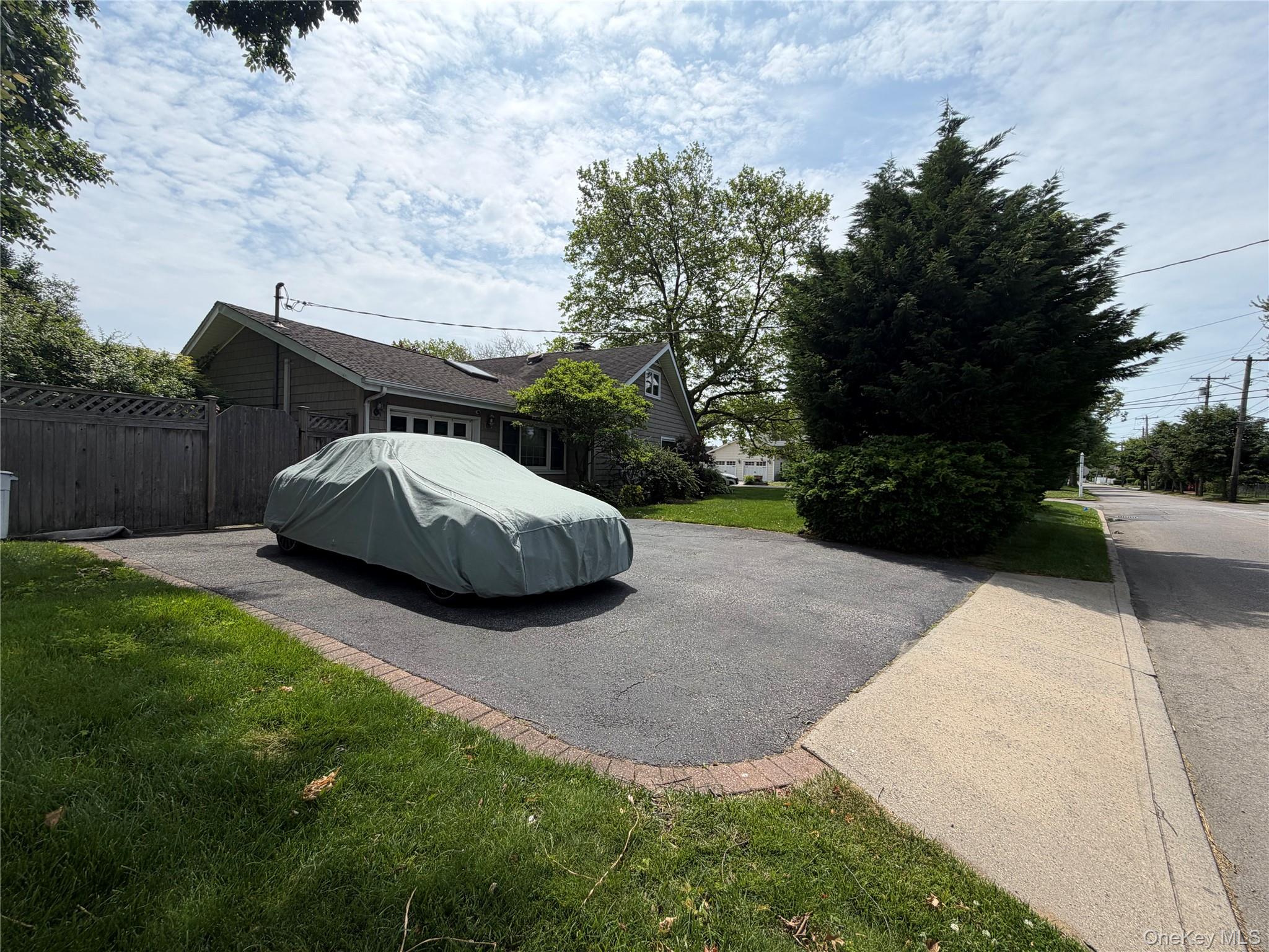 3 Deeringwood Lane