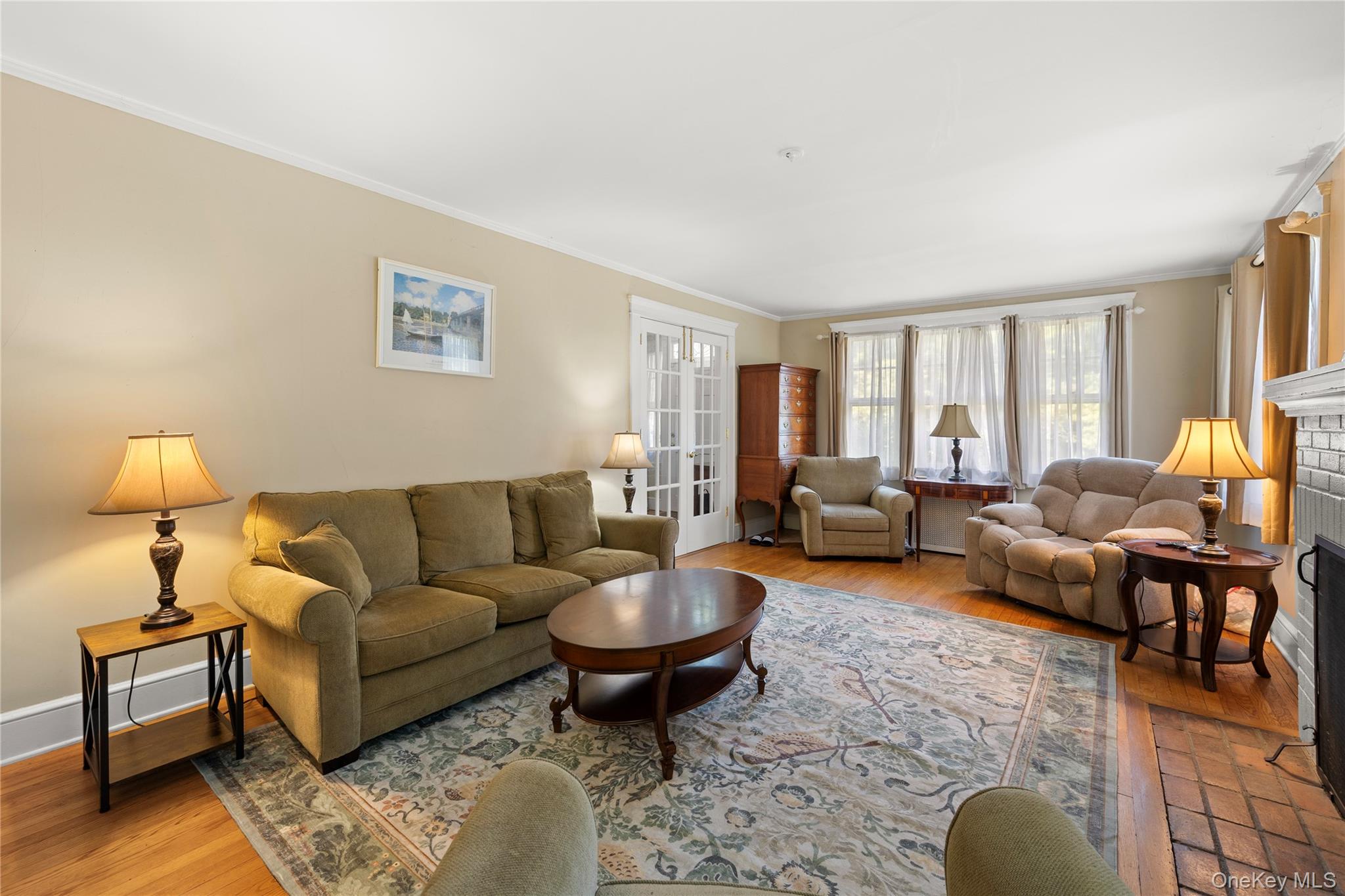 1 S Lakeview Avenue