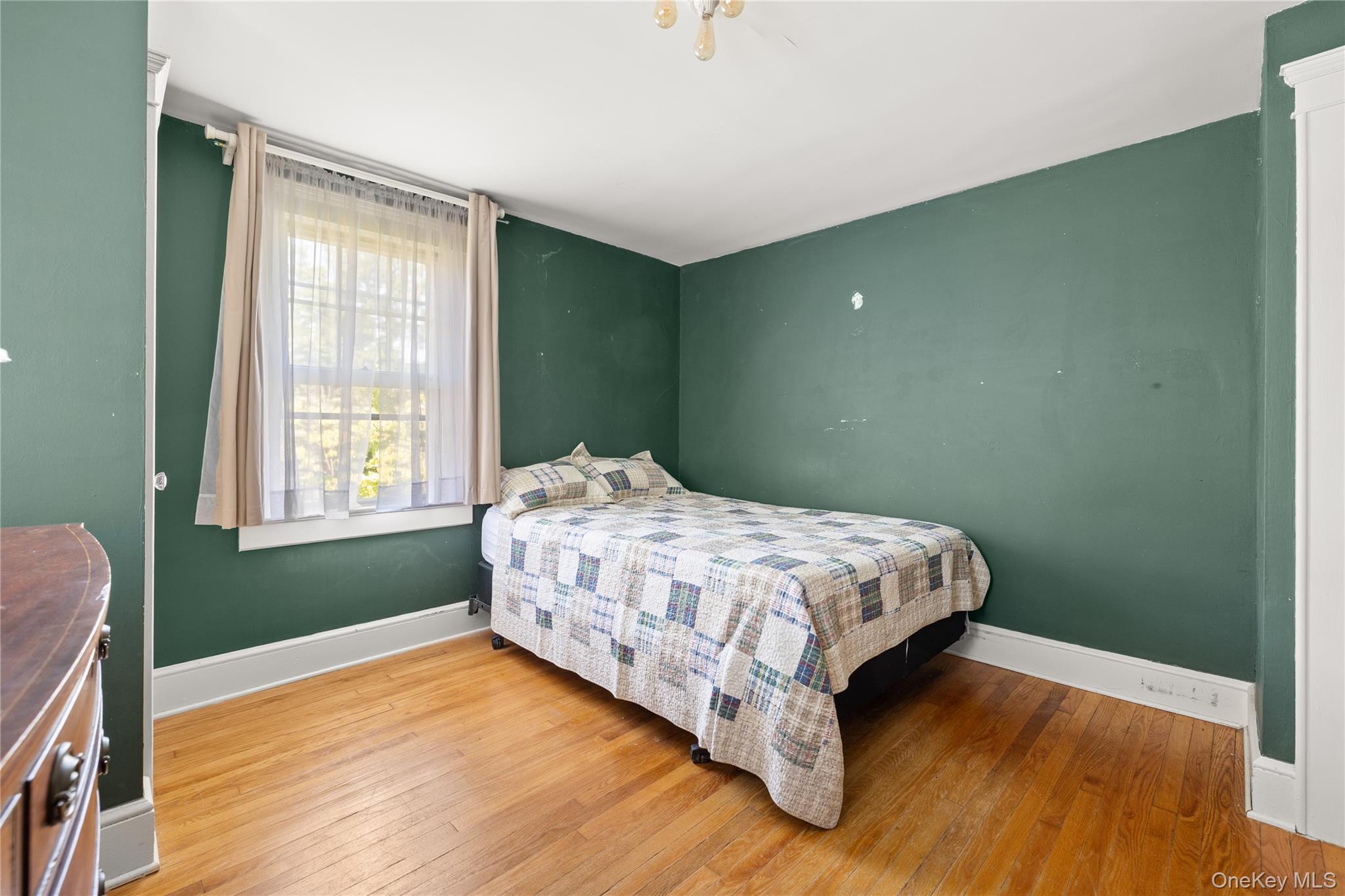 1 S Lakeview Avenue