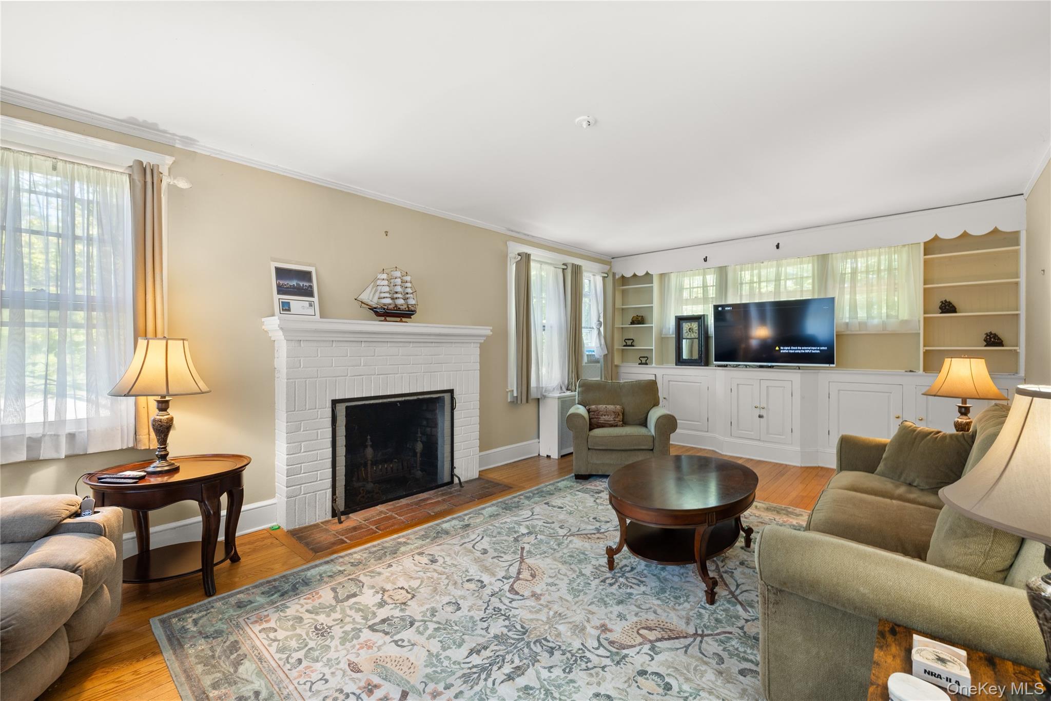 1 S Lakeview Avenue
