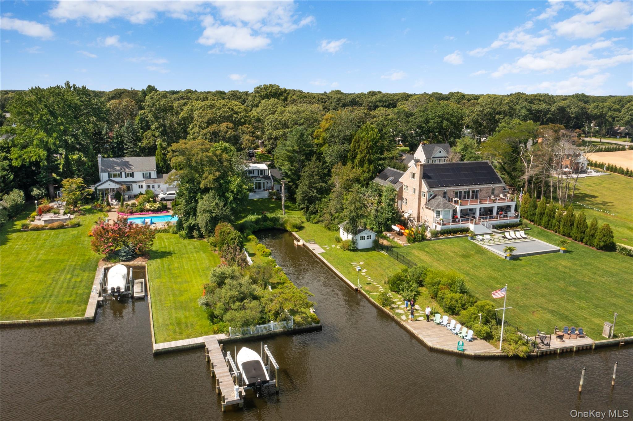 279 Great River Road
