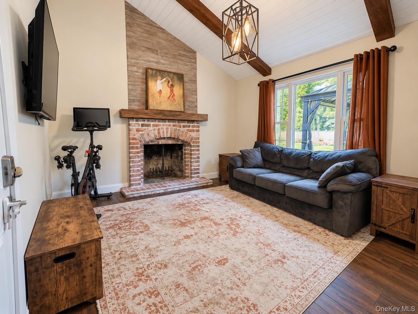 9 Sugarbush Lane