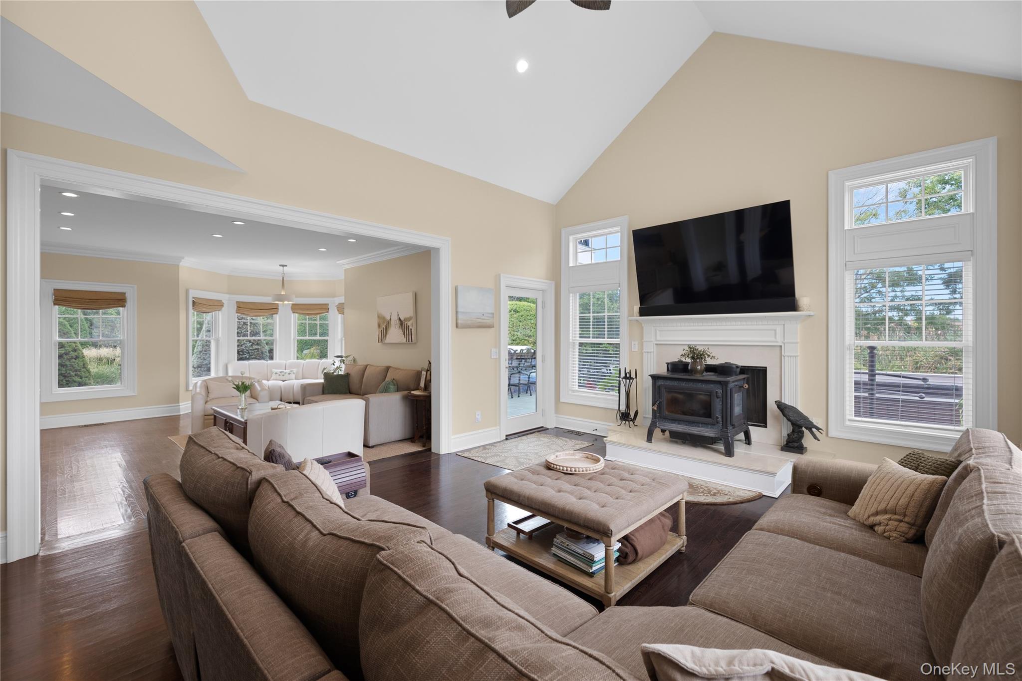 547 Shore Drive