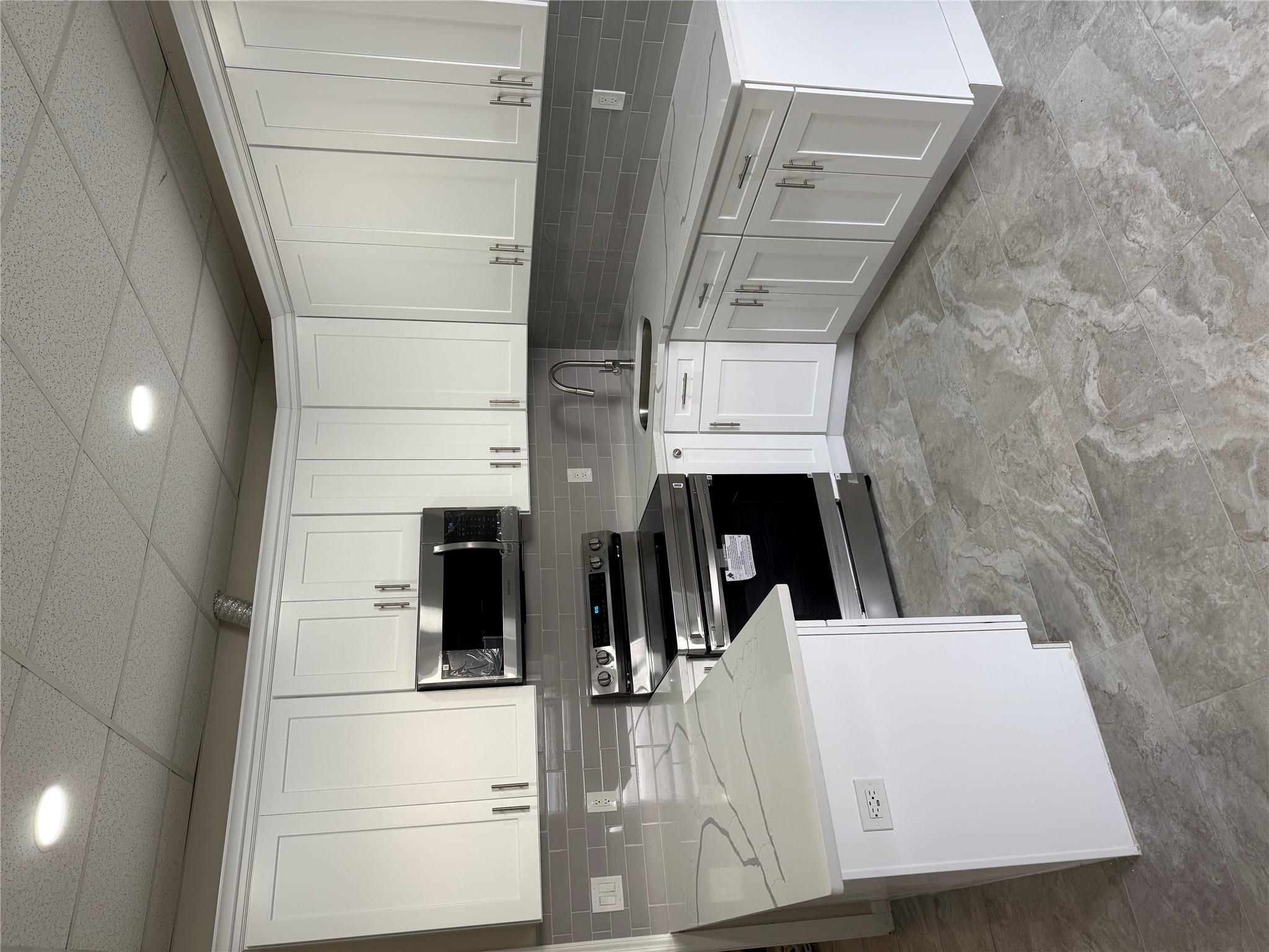 90 Broadhollow Road Unit: 1