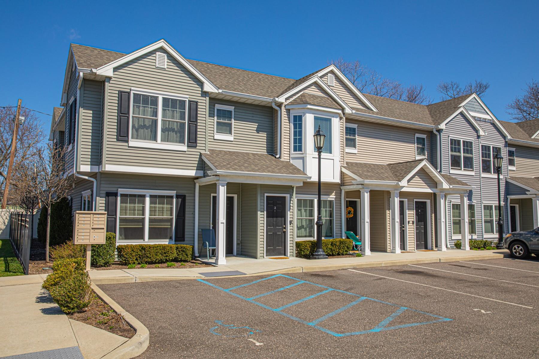 2 Robert Court Street Unit: 2