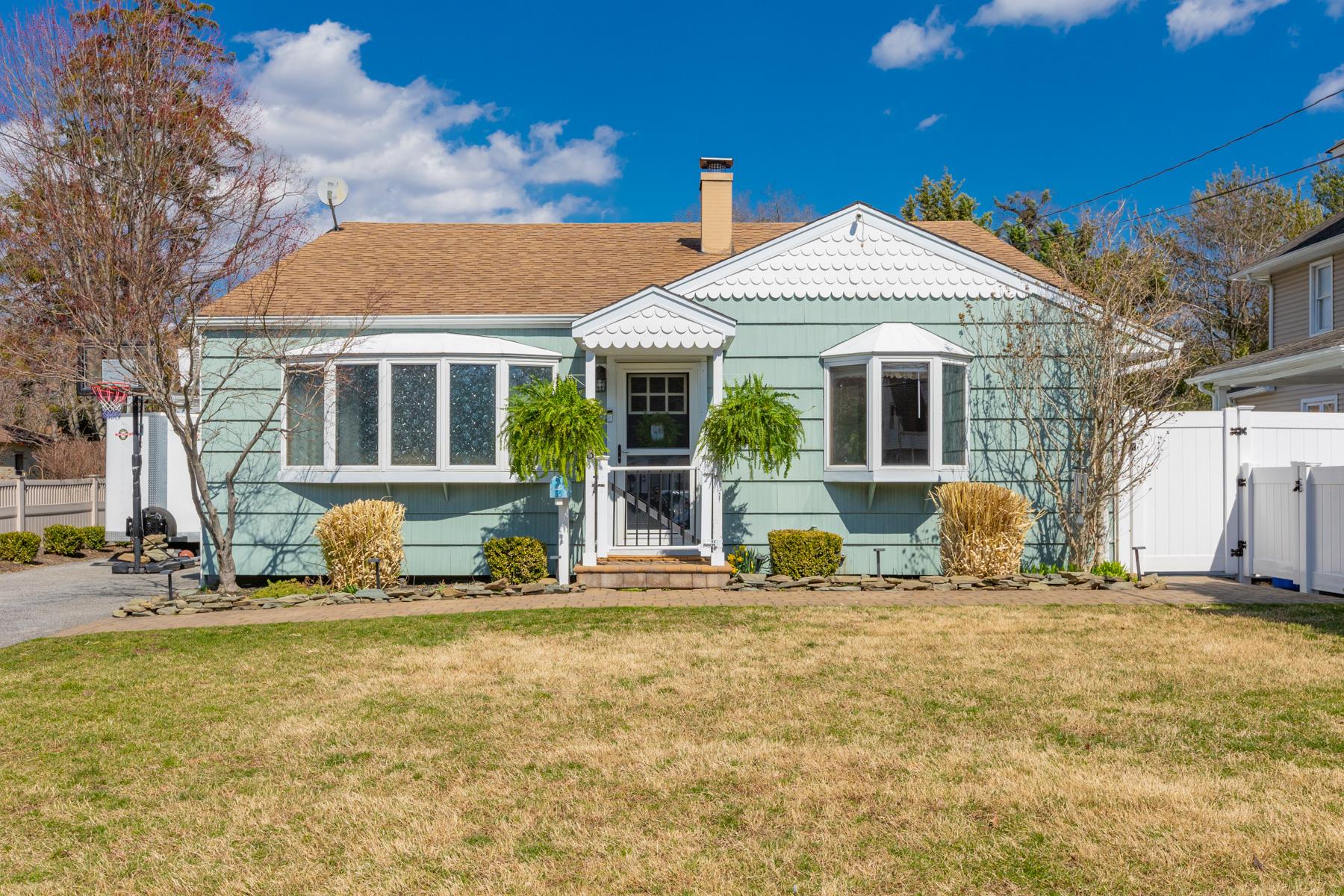 33 Community Road