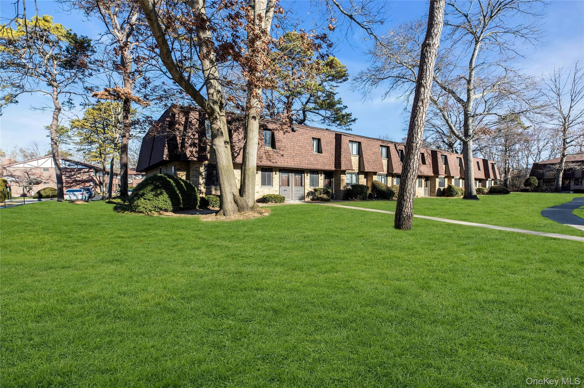 35 Newbrook Unit: 35