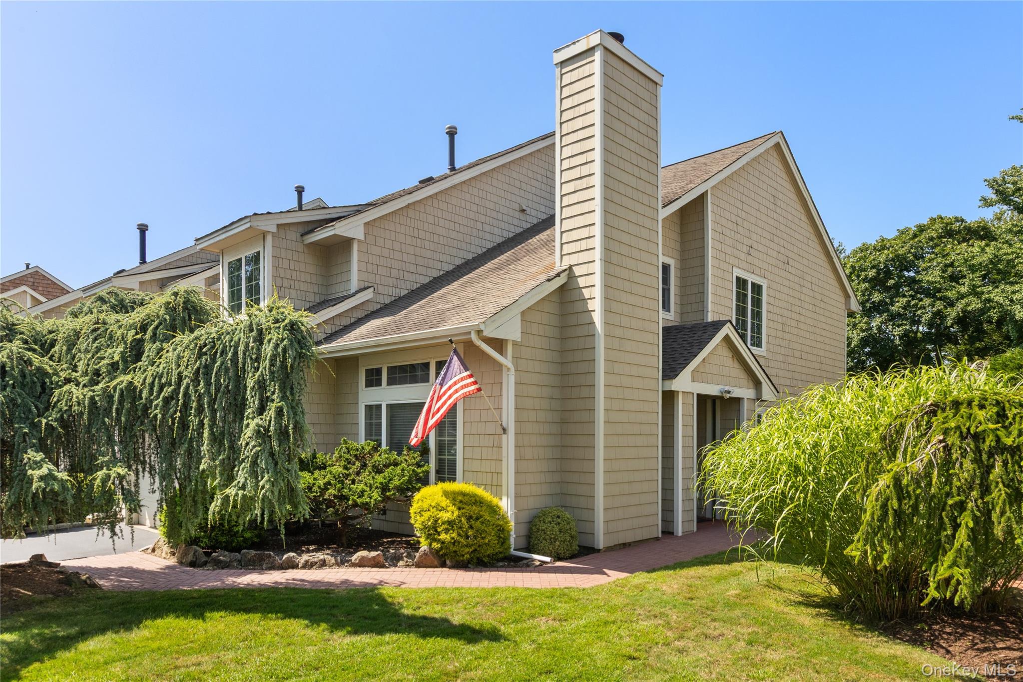 21 Oakmont Lane