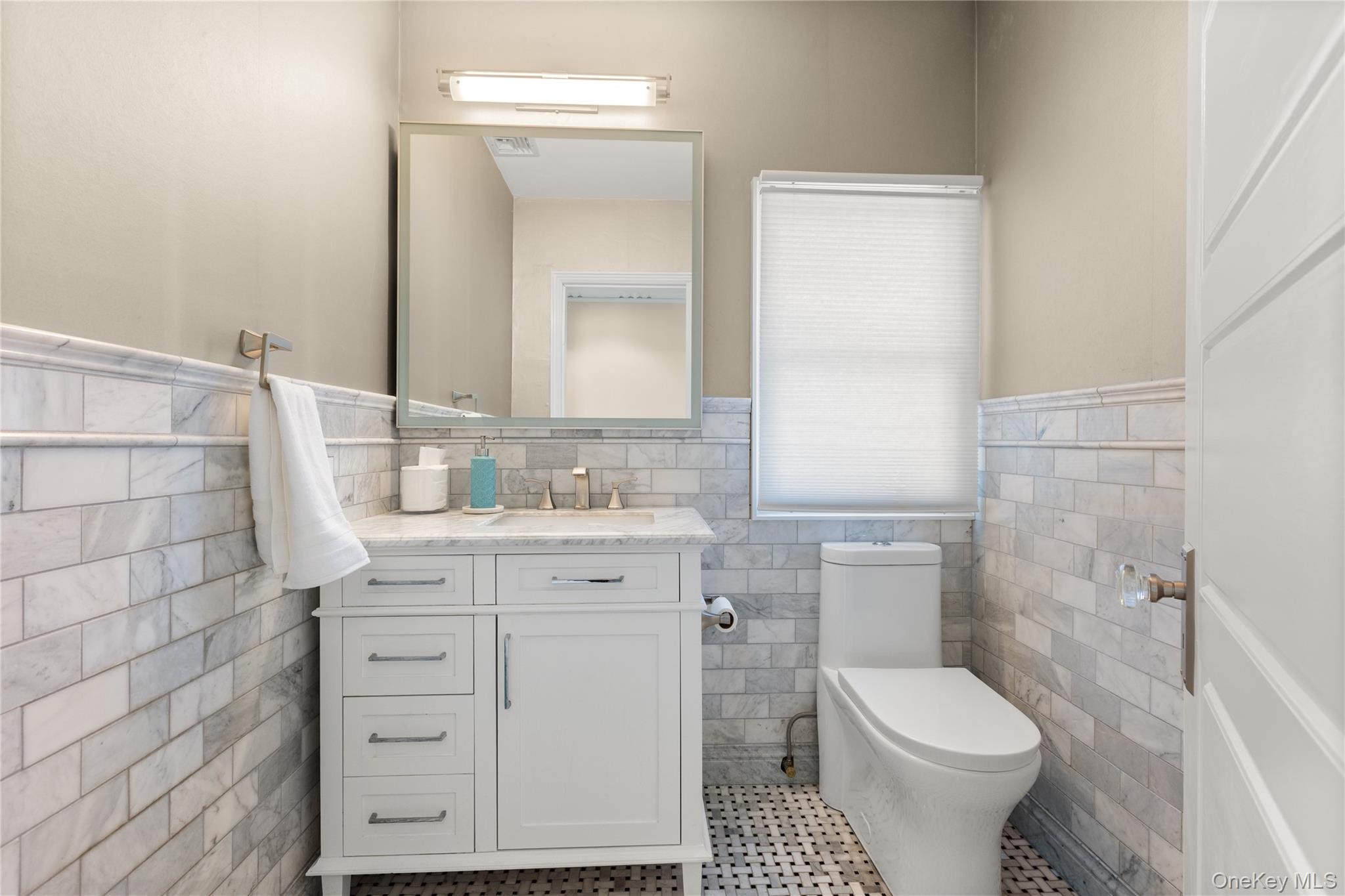 28 S Montgomery Avenue