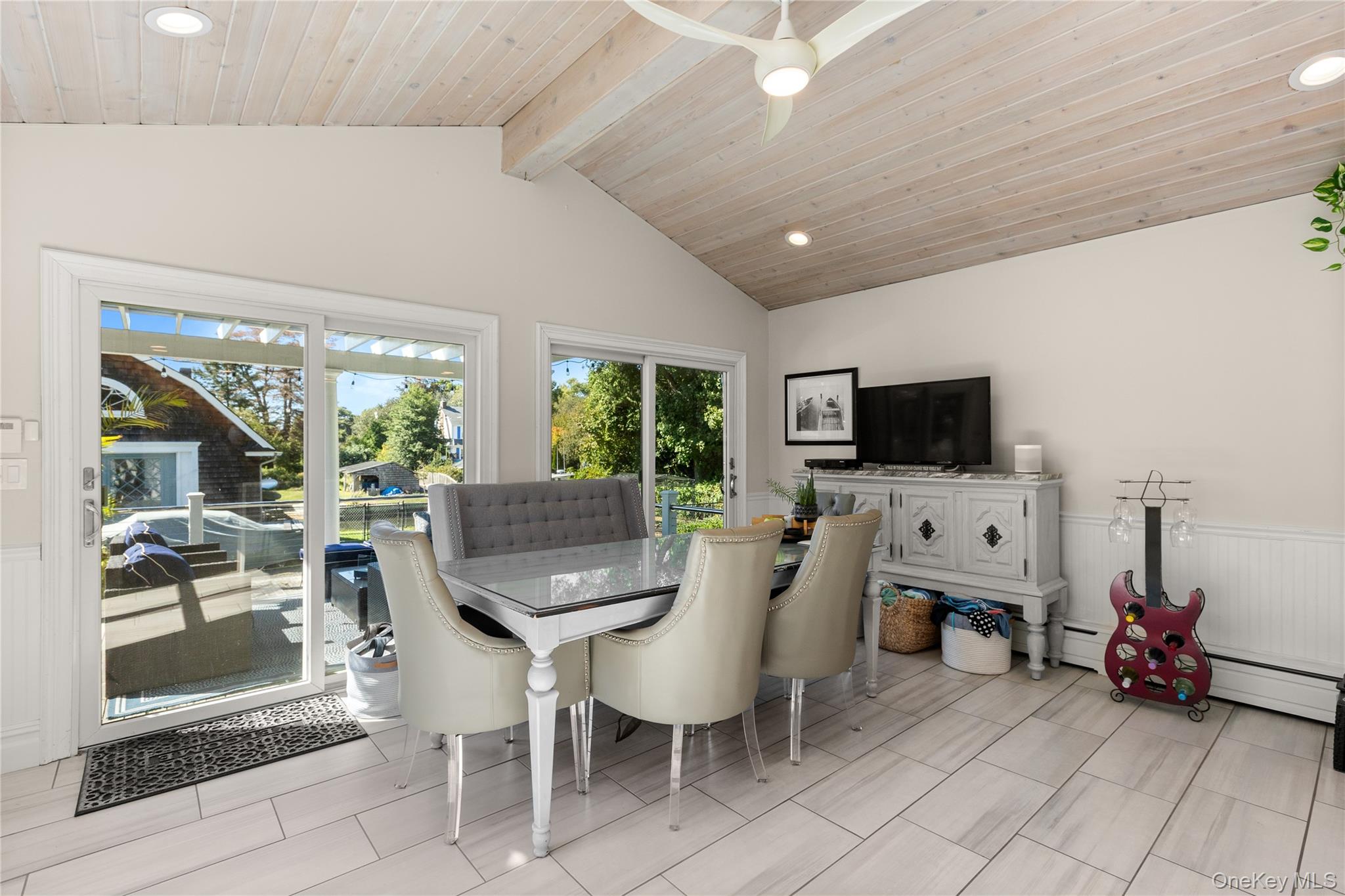 28 S Montgomery Avenue