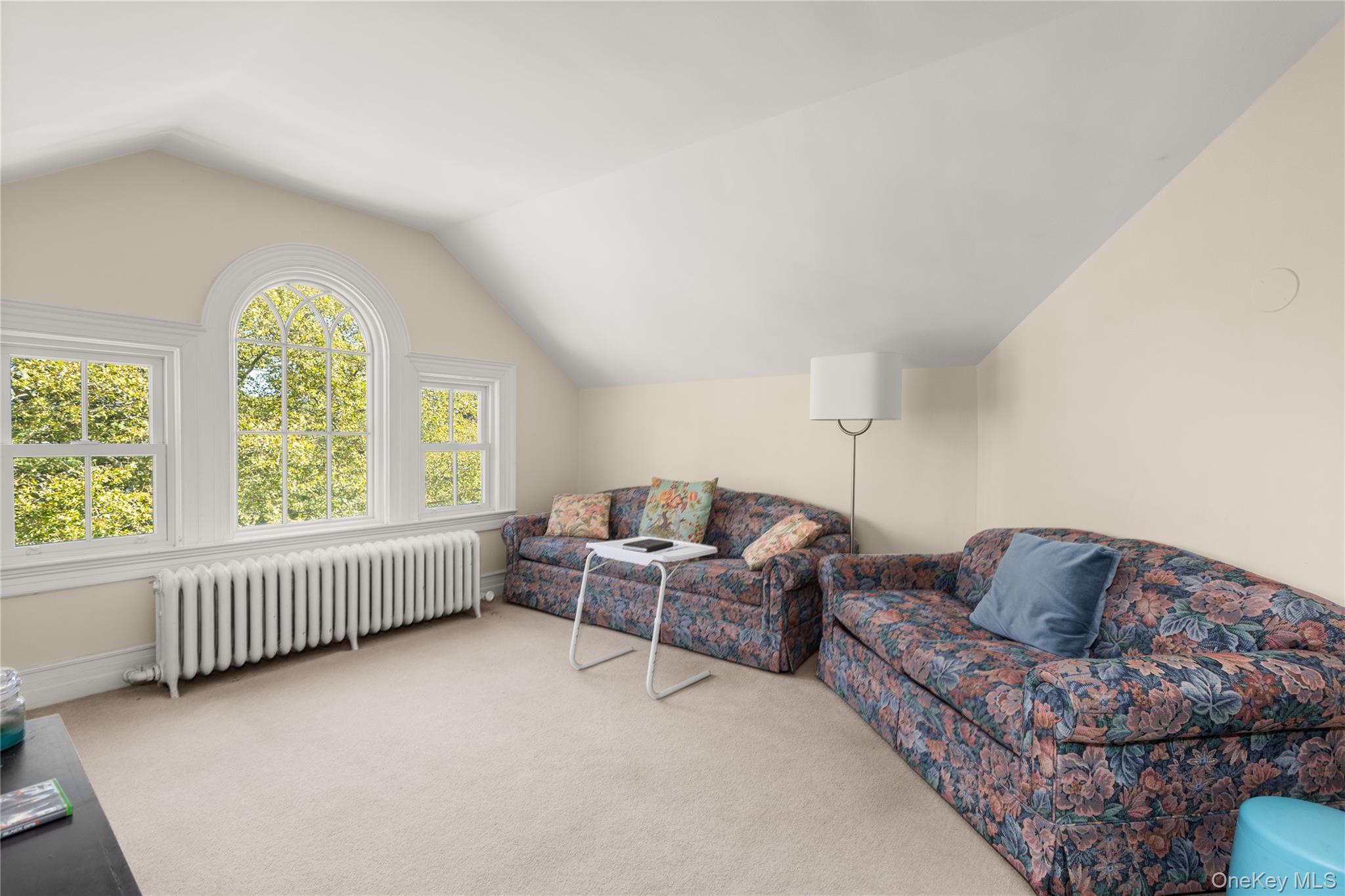 28 S Montgomery Avenue