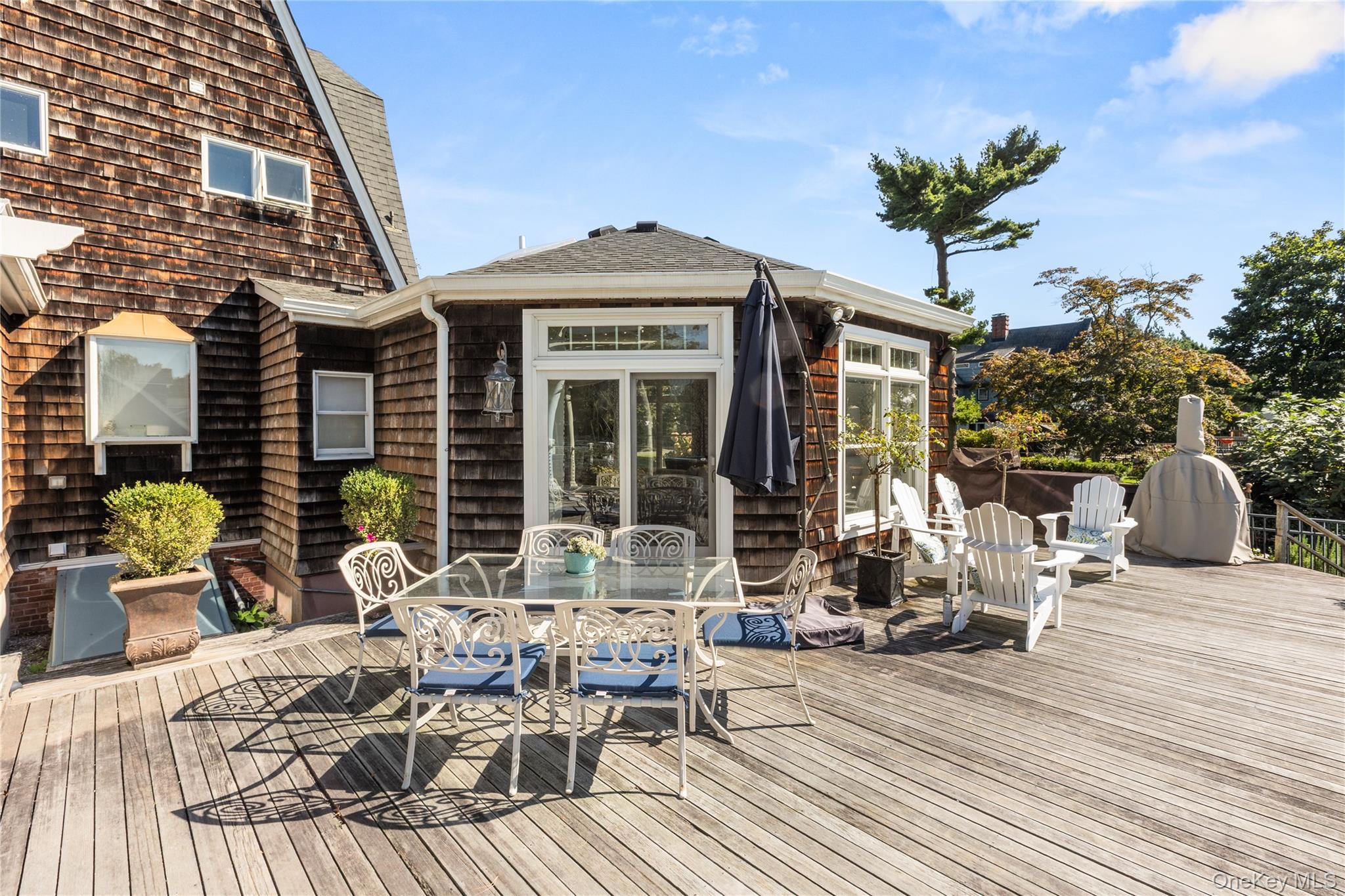 28 S Montgomery Avenue