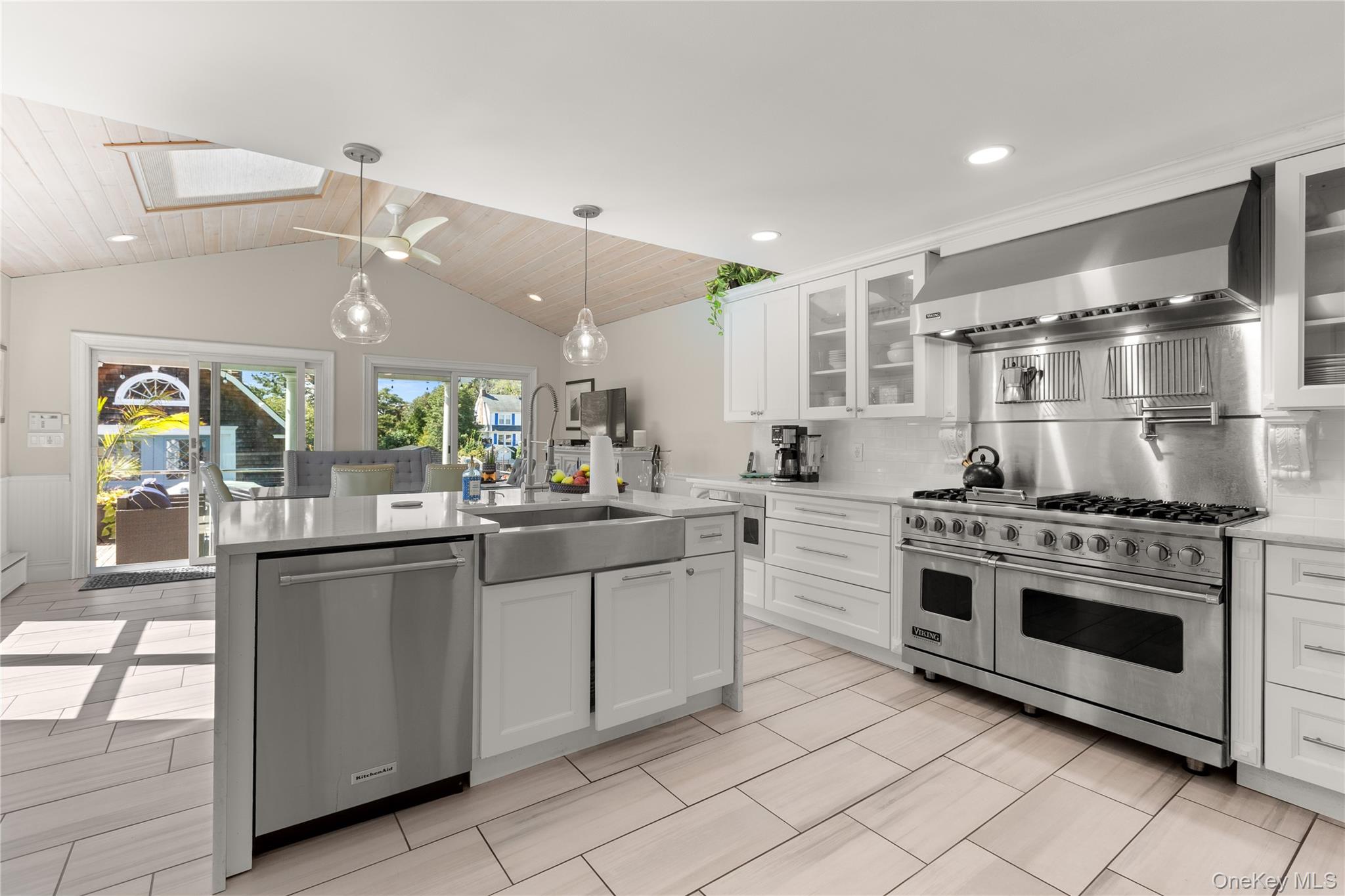 28 S Montgomery Avenue