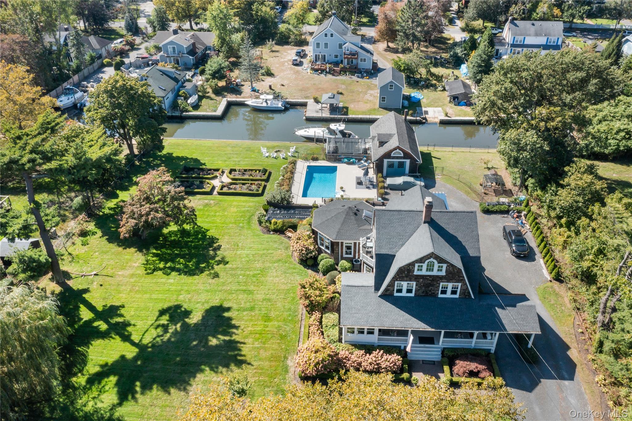 28 S Montgomery Avenue