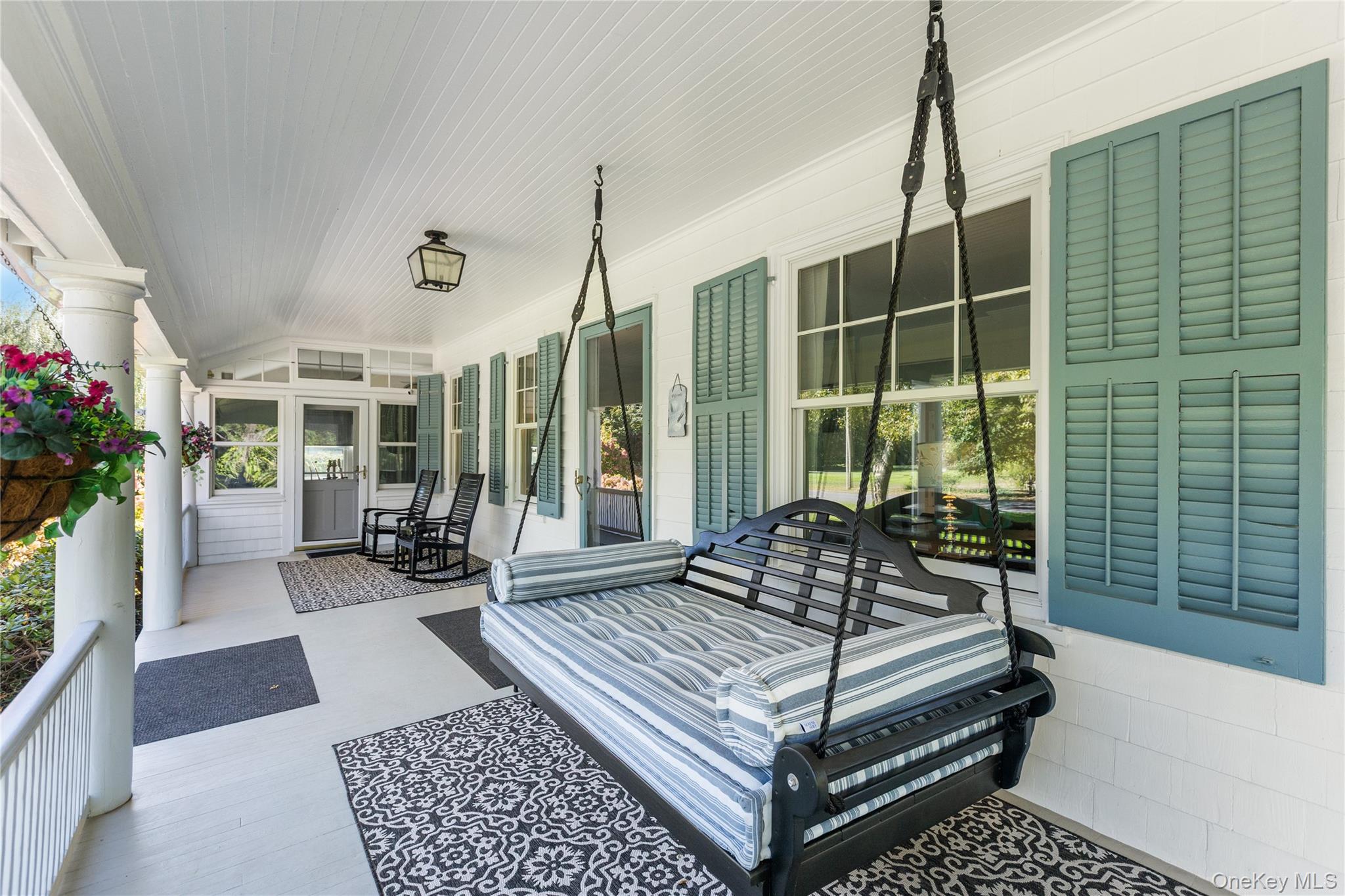 28 S Montgomery Avenue