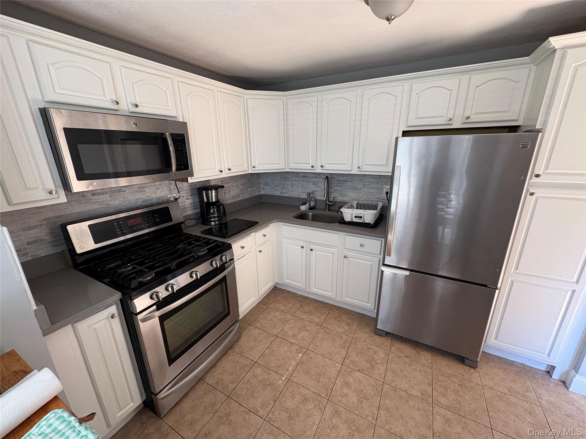 33 Newbrook Lane Unit: 33