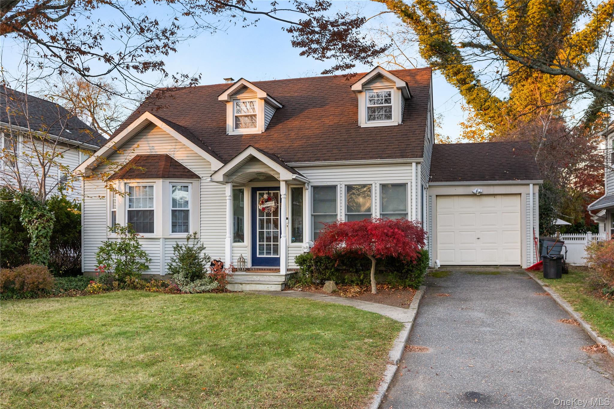 55 Robbins Avenue