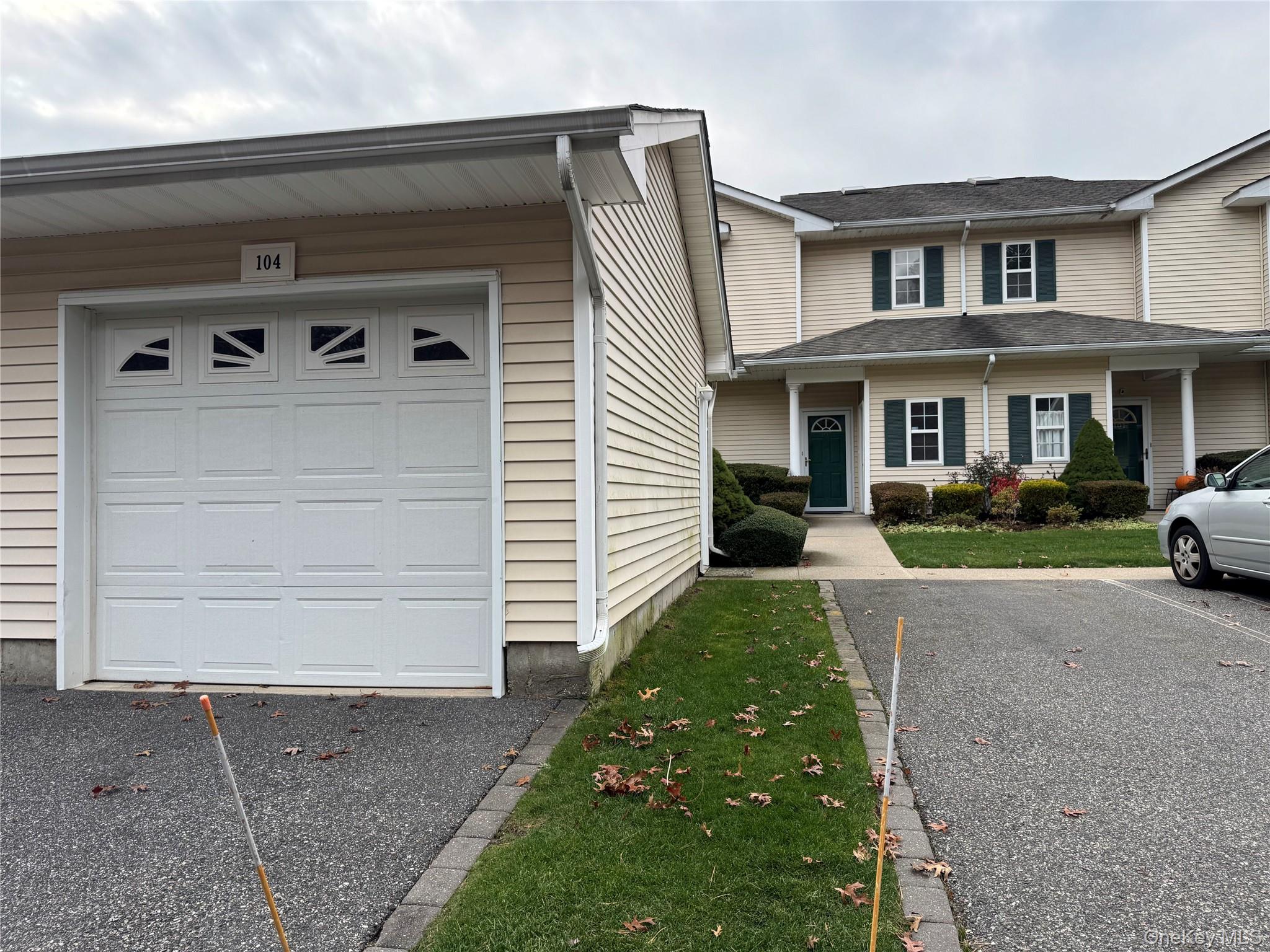 104 Aerie Way