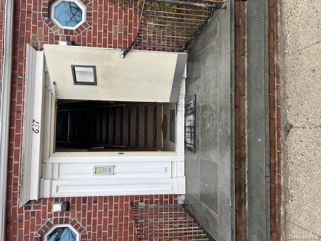 639 Wellwood Avenue Unit: B6