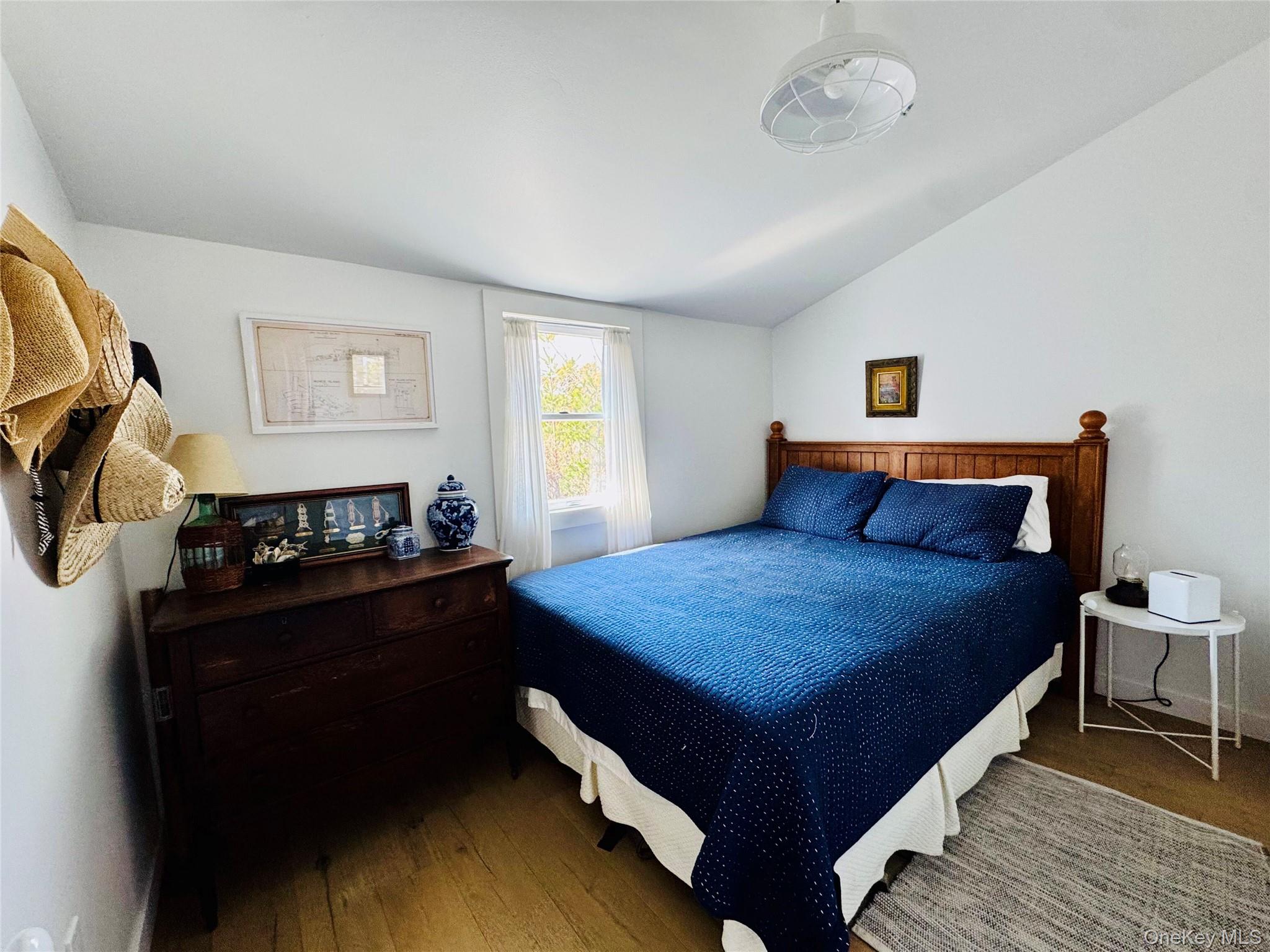 106 Oak Beach Road