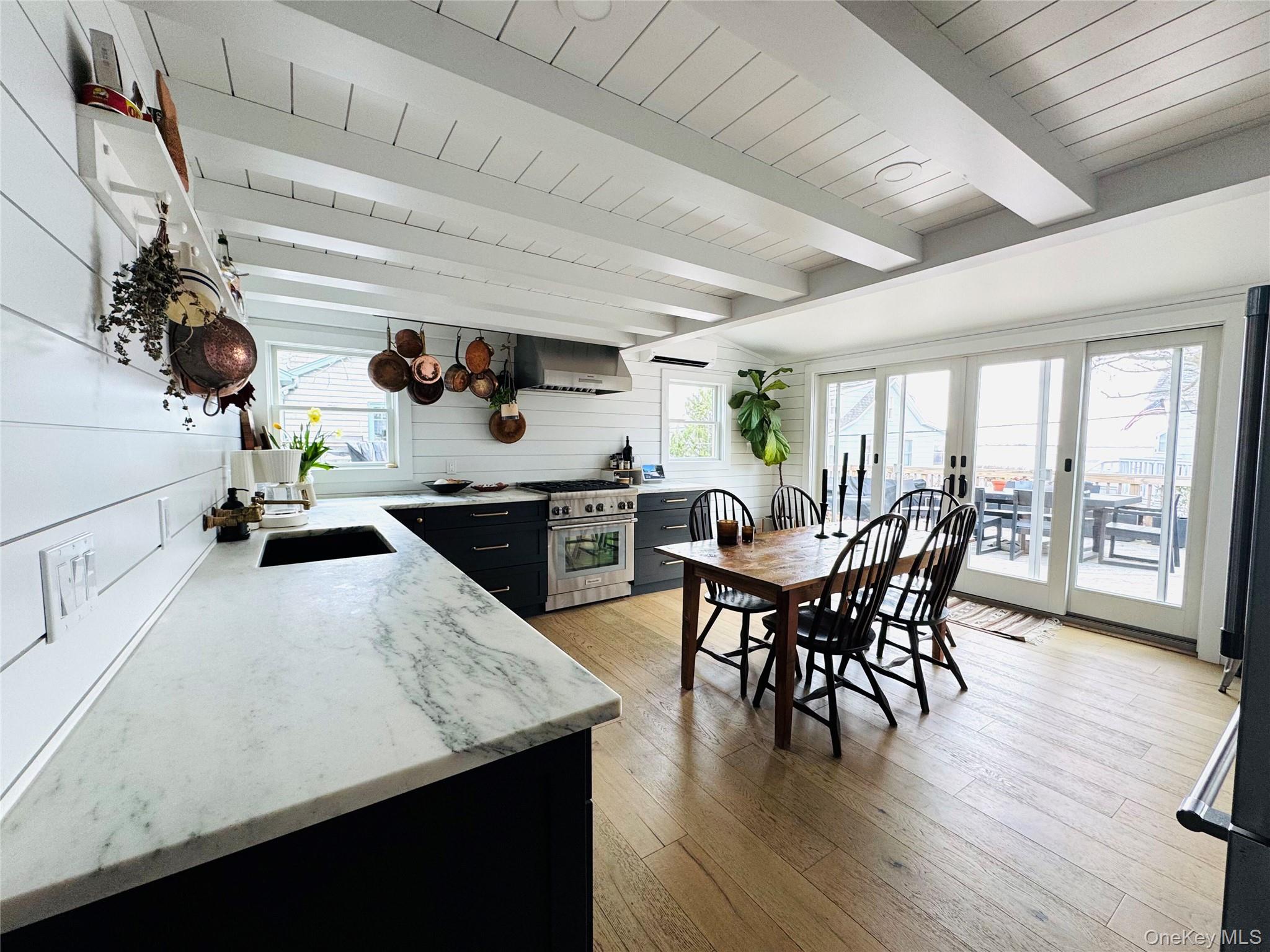 106 Oak Beach Road