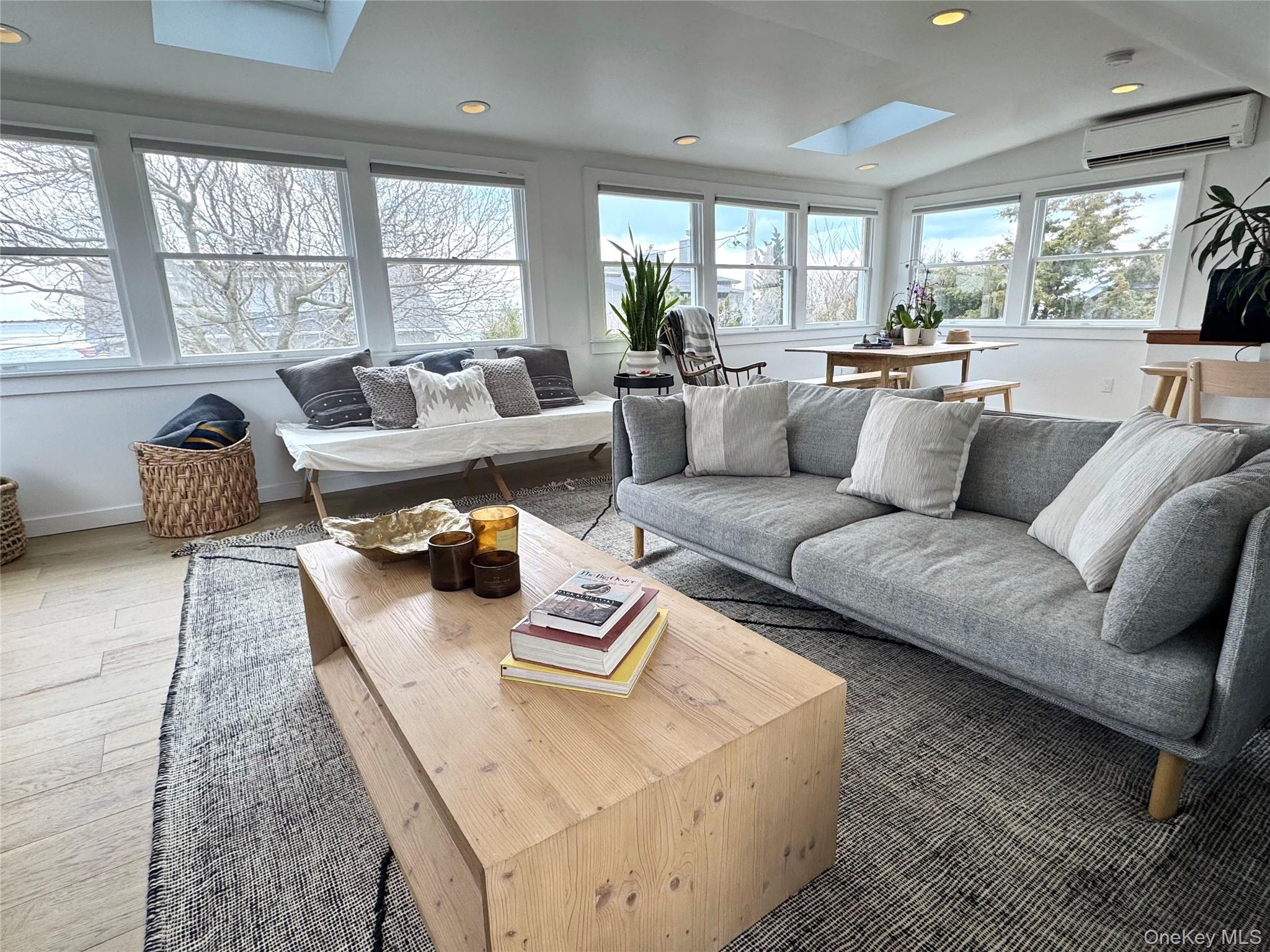 106 Oak Beach Road
