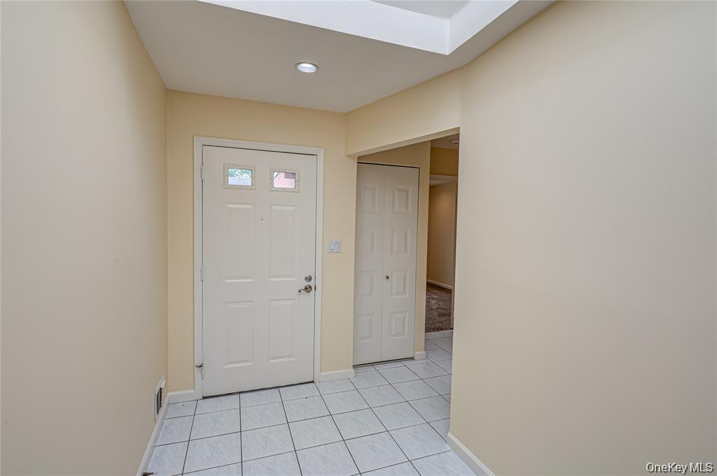 52 Admirals Drive E