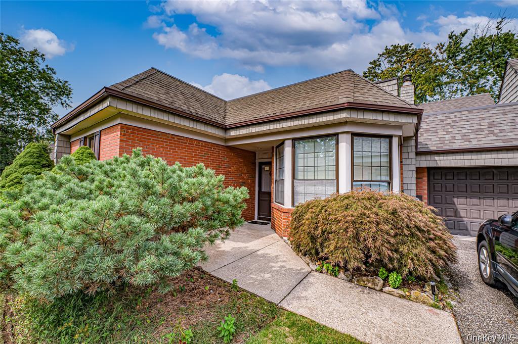 52 Admirals Drive E