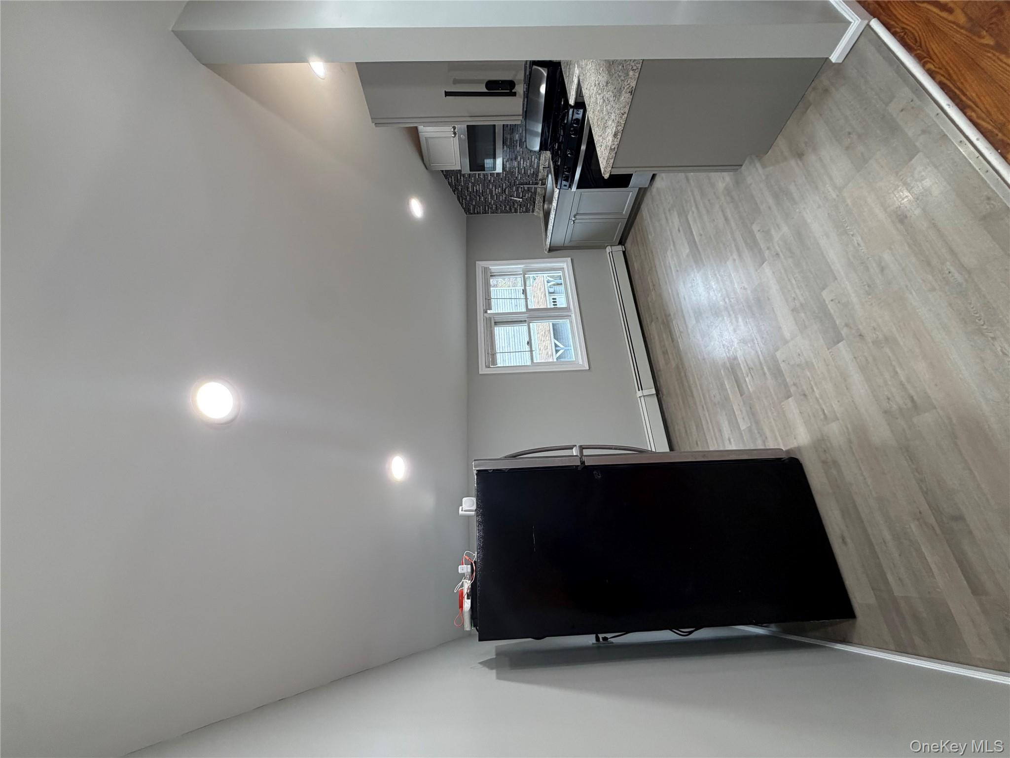 7 S Atlantic Street