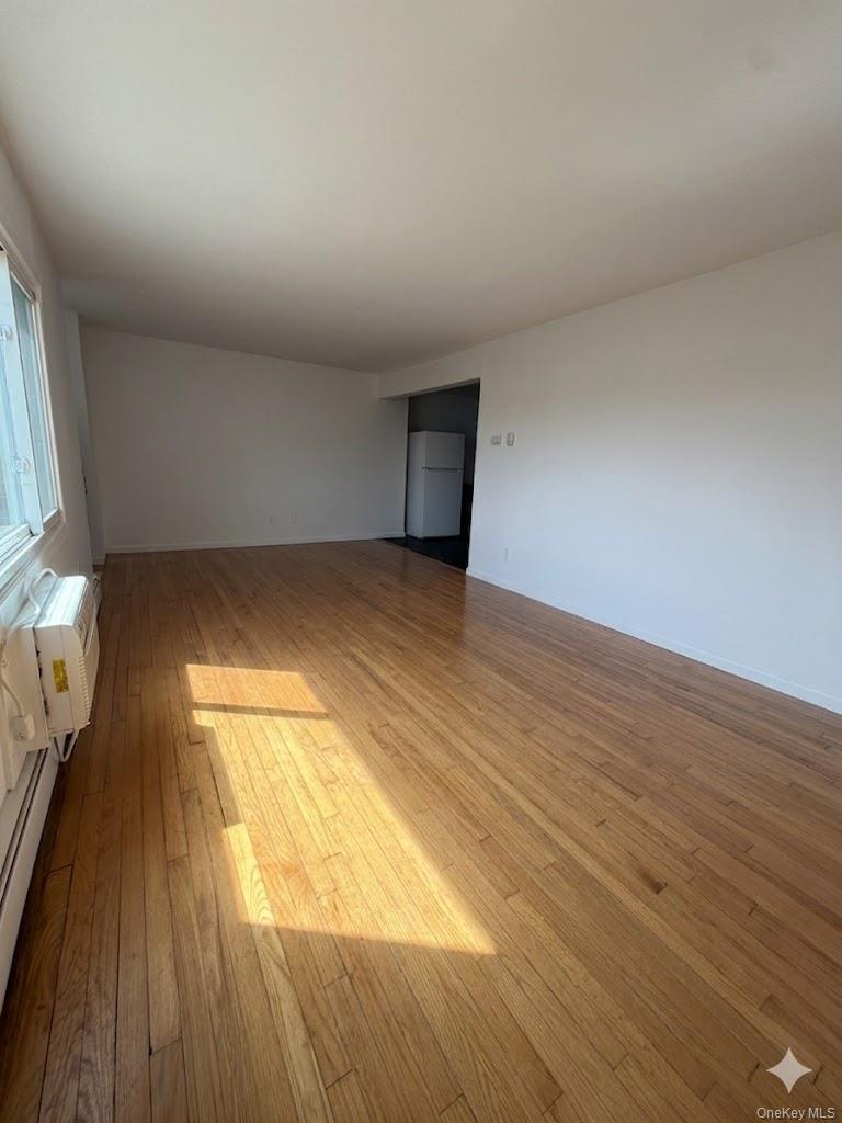 629 Wellwood Avenue Unit: B6